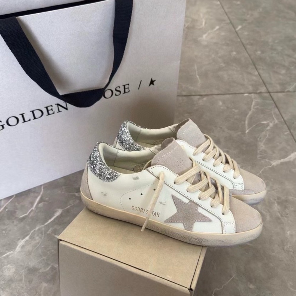 Golden Goose Women's Cream and Silver Star Sneakers - Picture 7 of 9